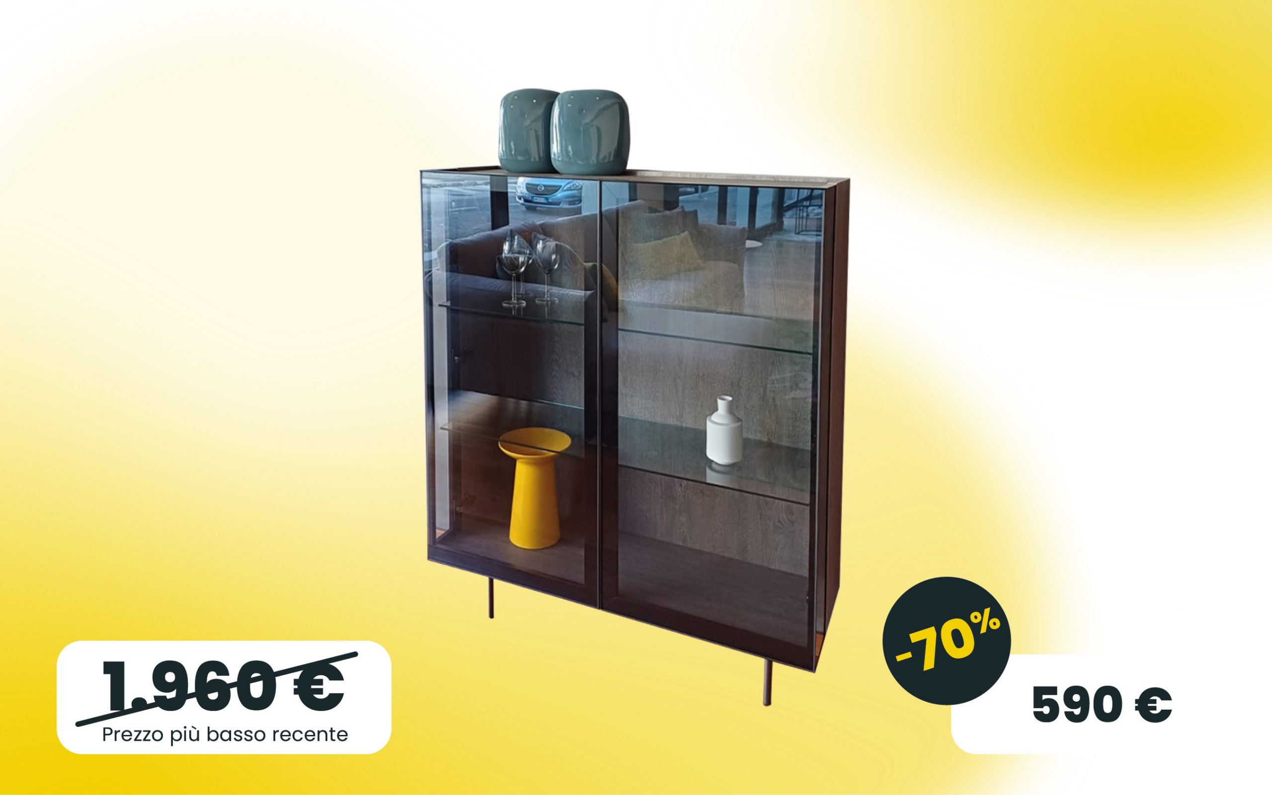 Madia con ante vetro fumé con struttura in Rovere grigio